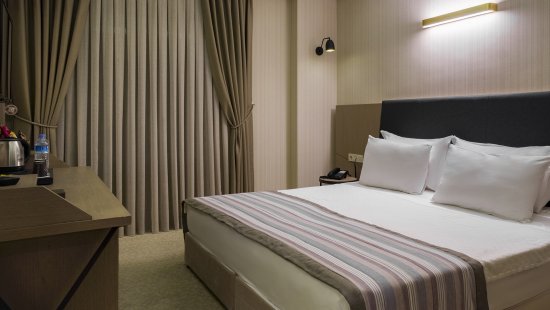 hotel-img